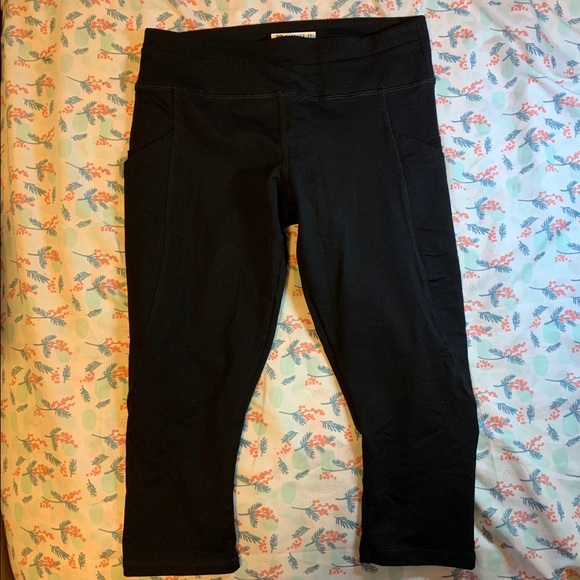 Workout Capris - Forever 21 - Picture 1 of 4